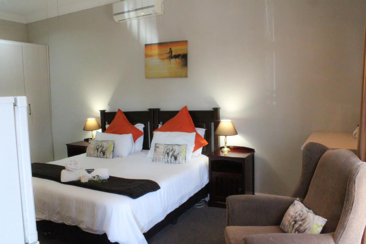 The Lakehouse Guest House Brakpan Экстерьер фото